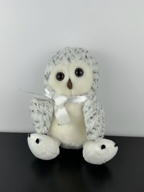 Russ Berrie Shining Stars Snowy Owl 8" White Black Spotted Plush No Code
